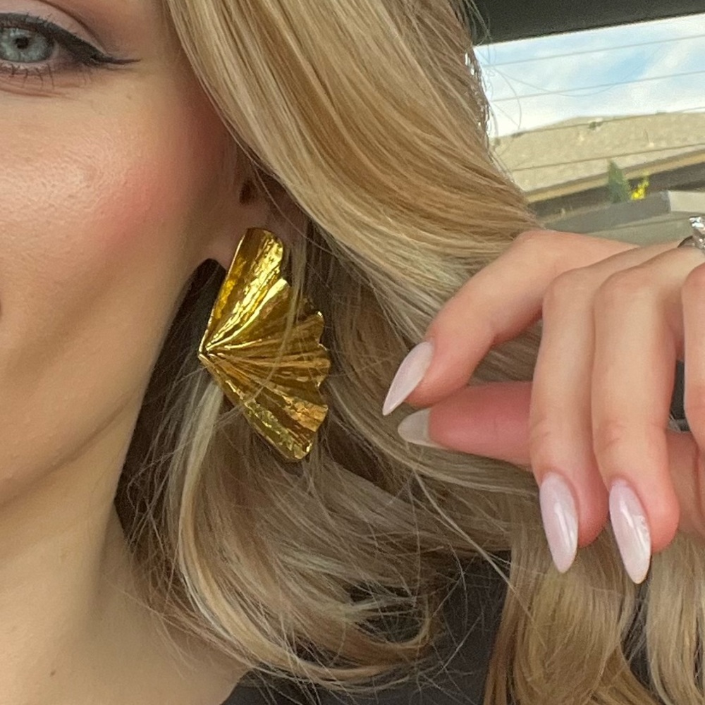 Zara Fan Earrings gold beautiful